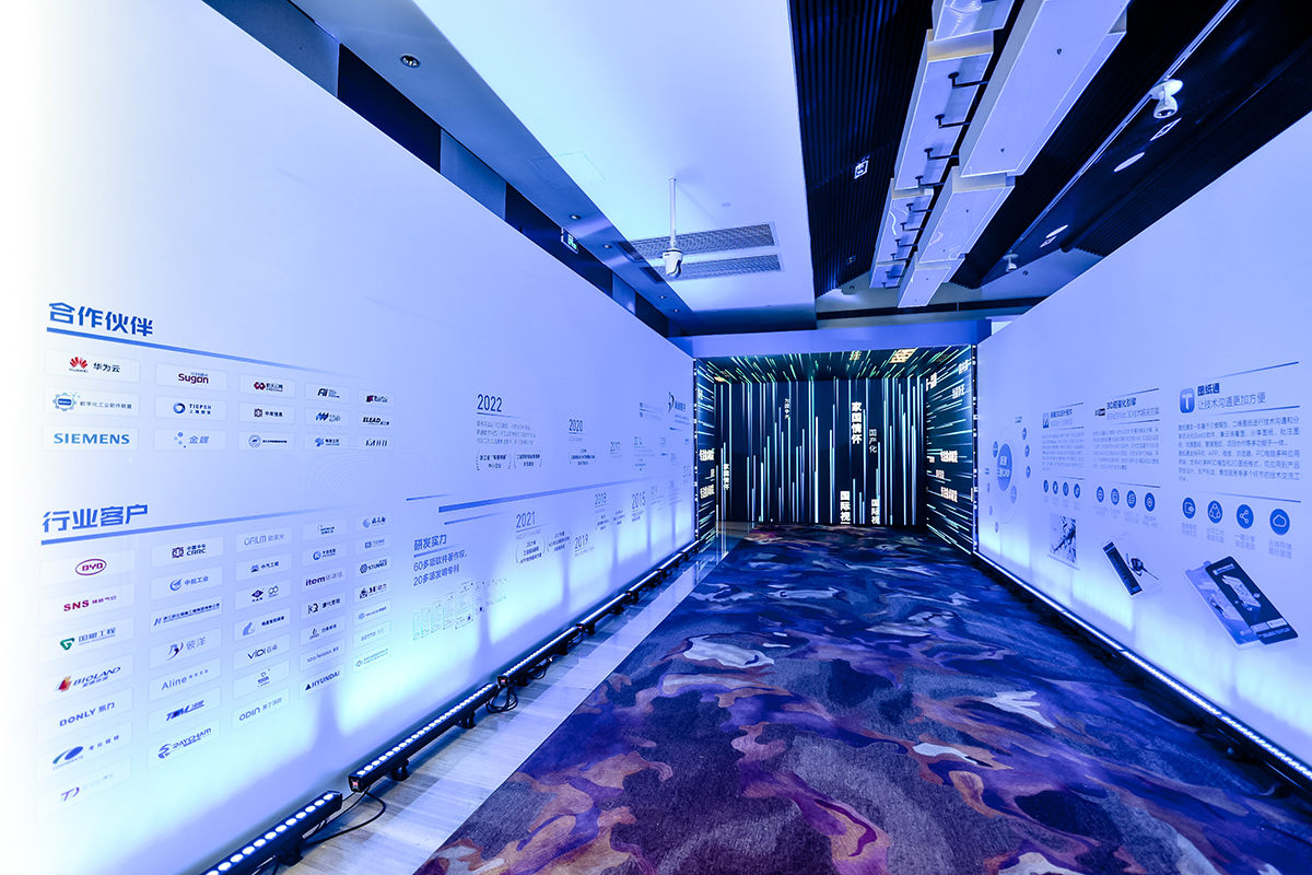 AYJ_9539.JPG AYJ_9539.JPG